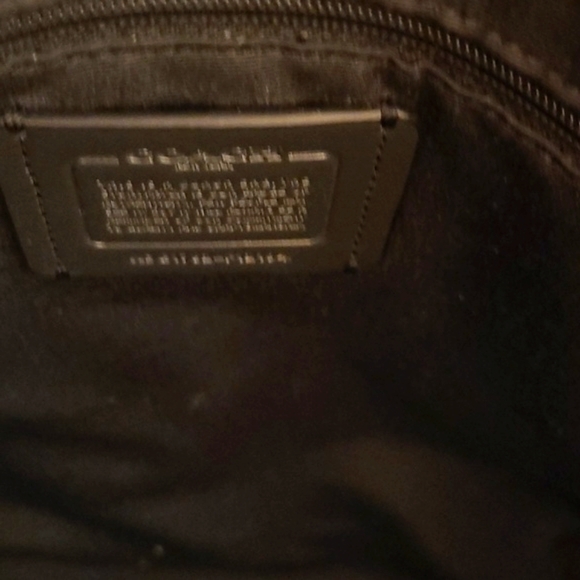 COACH black turnlock tote - Picture 4 of 9